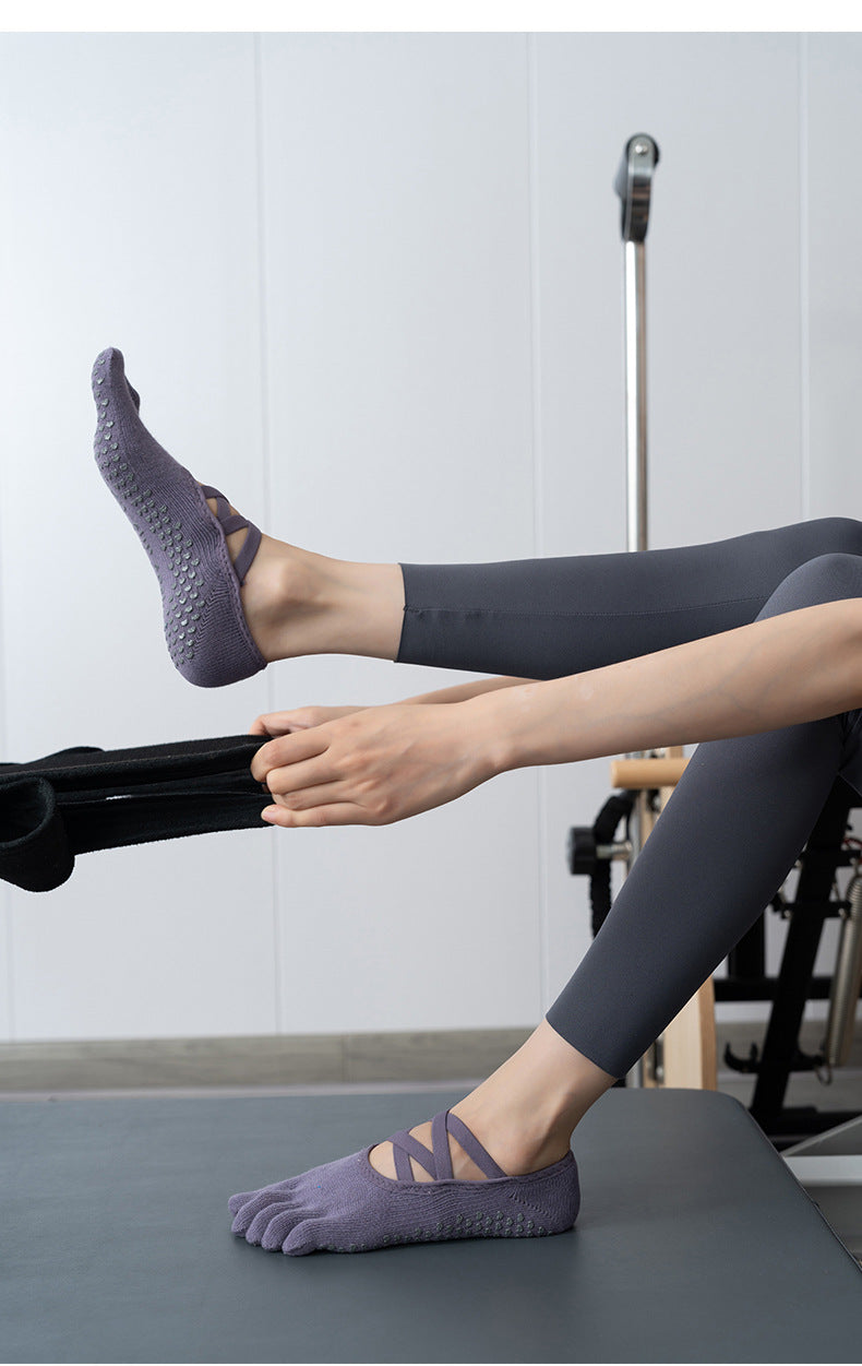 NNEDSZ 2 Pcs Grey Non-Slip Yoga Pilates Socks with Toe Design for Women - Cotton Blend with Anti-Slip Silicone Grip