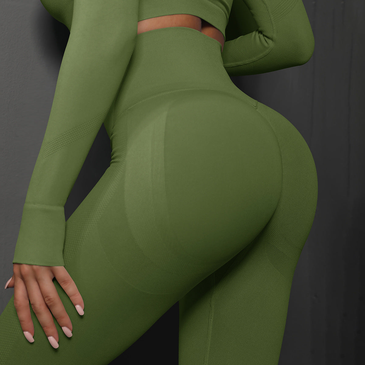 NNEDSZ Size L Emerald Green Seamless High-Waisted Yoga Pants for Women - Lift Workout Leggings for Running, Gym, and Fitness